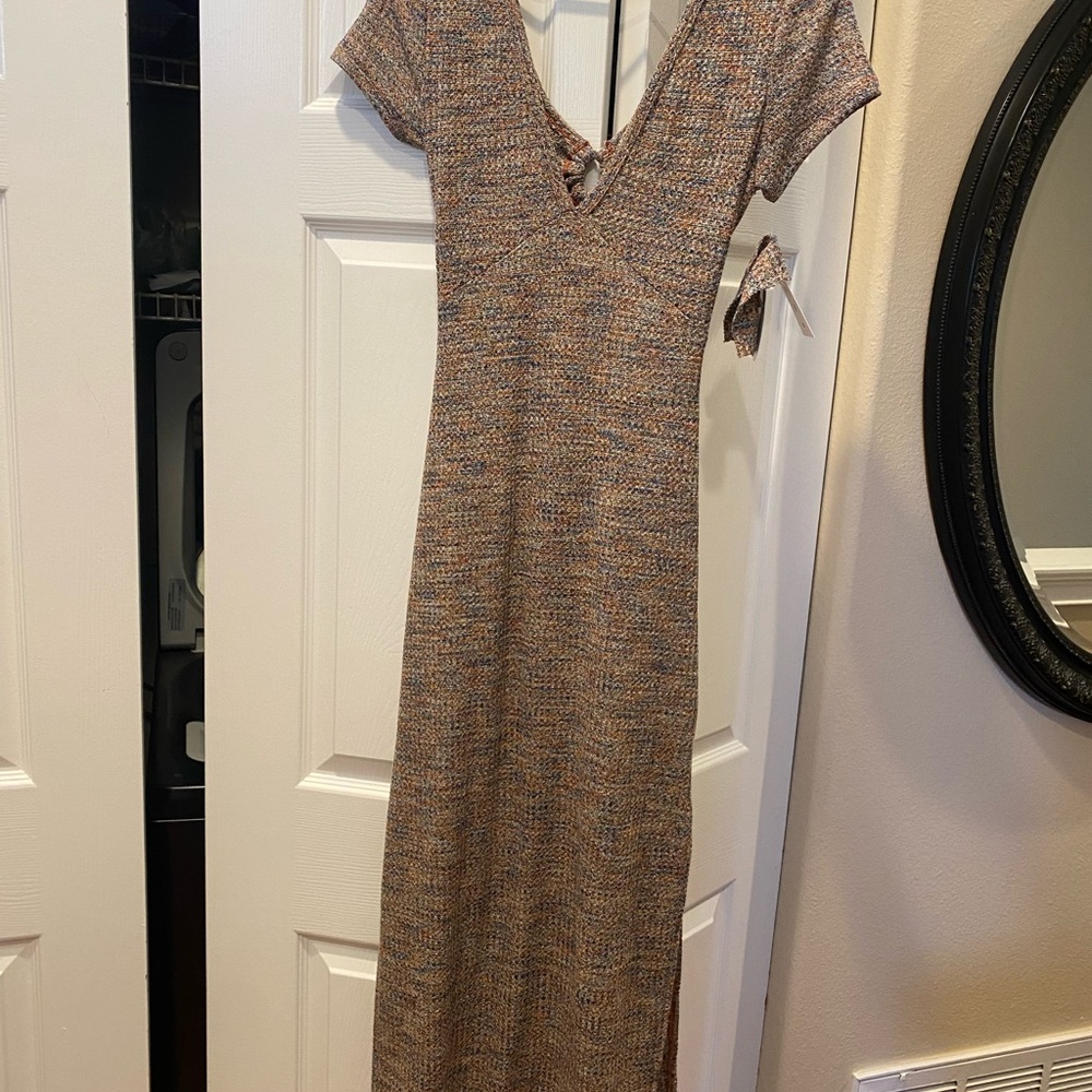 RVCA Brown Tan Bodycon Midi Dress V-Neck Short Sleeve